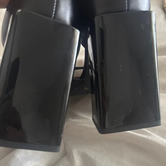 Gianni Bini Black Block Heel Sandals - Picture 5 of 6